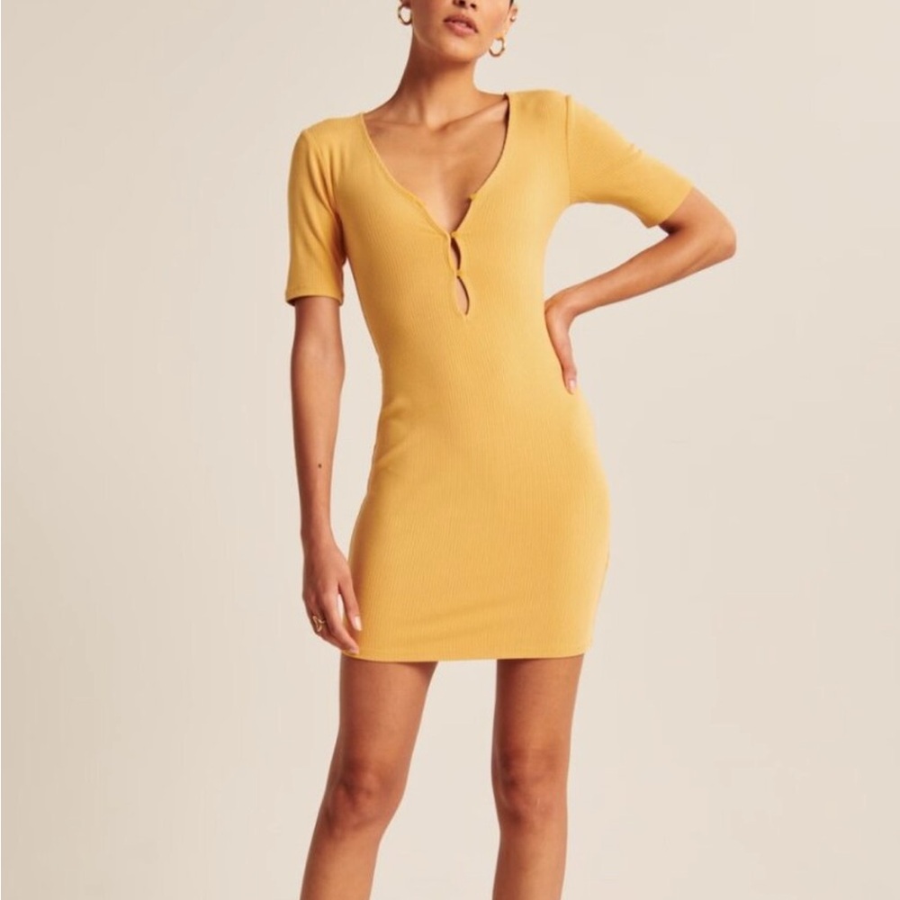 Abercrombie & Fitch mustard Yellow fitted Mini Dress Plunge Neckline, keyholes